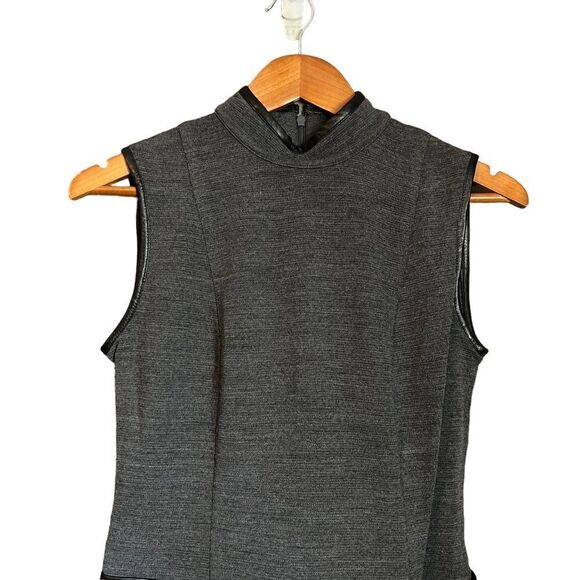 Elegant Sleeveless Gray Dress - Picture 2 of 14